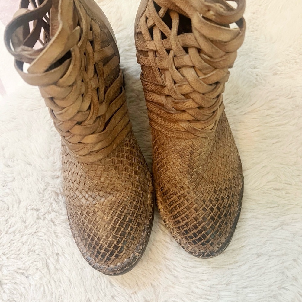 8.5 Sundance Braided Booties - Picture 2 of 6